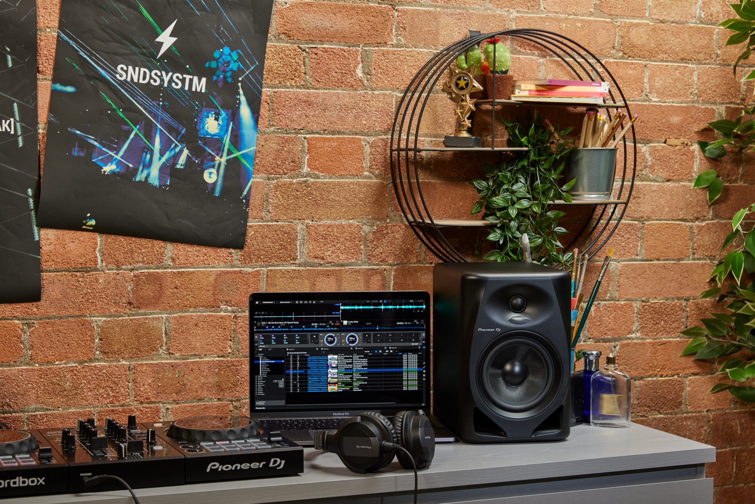 Pioneer DJ presenta sus nuevos altavoces DM-50D